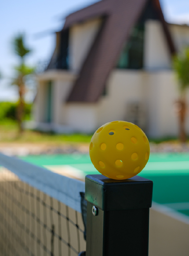 Pickleball court at Padé